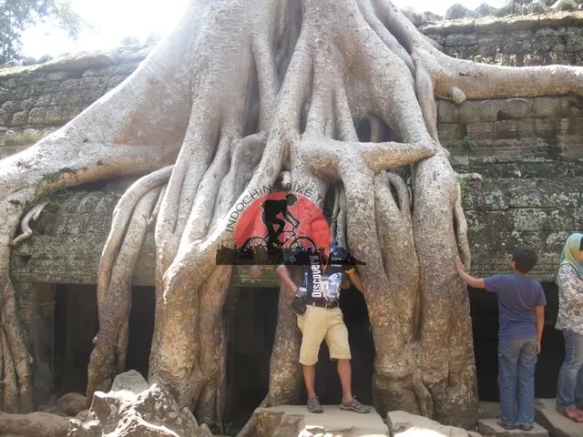 9 Days Phnom Penh Cycling to Siem Reap - Phnom Penh